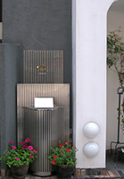 ���z�f�U�C�i�[�l����u���j�������g�T�C������肽���v�Ƃ������v�]�����������܂����B